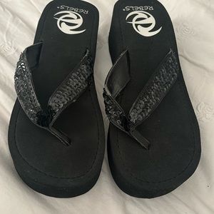 Rebels black sandals size 8 with sequins on thong